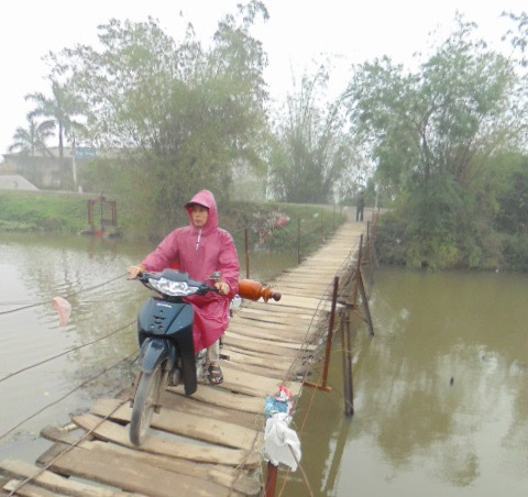 Khiếp sợ khi đi qua cây cầu quot;ma ámquot; ở Hà Nội - 3