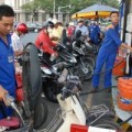 Mua sắm - Giá cả - Bộ Tài chính yêu cầu không tăng giá xăng dầu