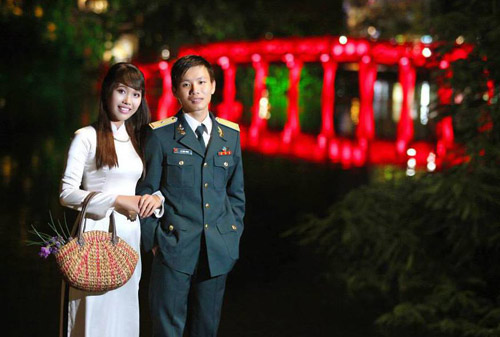 Yêu 9 tháng, làm 200 bài thơ - 6