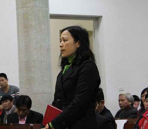 Xử vụ nhân bản xét nghiệm: Bị cáo khóc tại tòa - 6