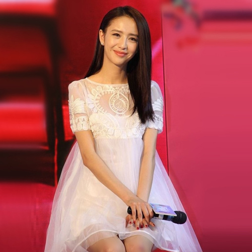 Học sao nữ diện ren trắng tinh khôi - 3