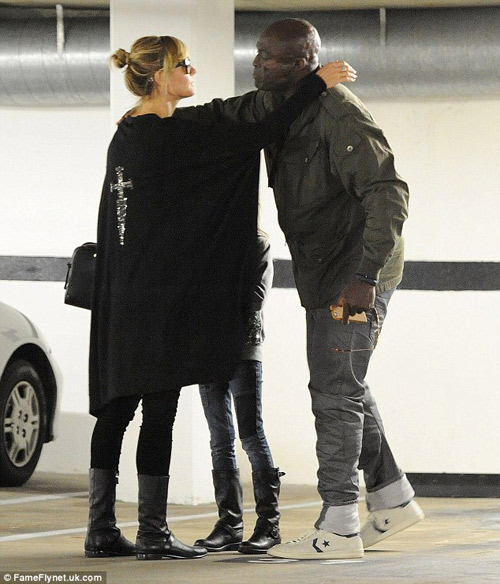 Eva quot;soiquot; 7/3: Heidi Klum quot;khóa môiquot; chồng cũ - 2