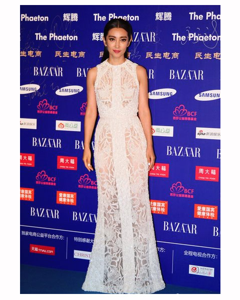 Học sao nữ diện ren trắng tinh khôi - 5