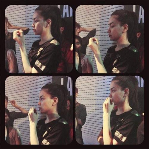 Thanh Hằng rạng rỡ khi nhận được hoa 8-3 - 11