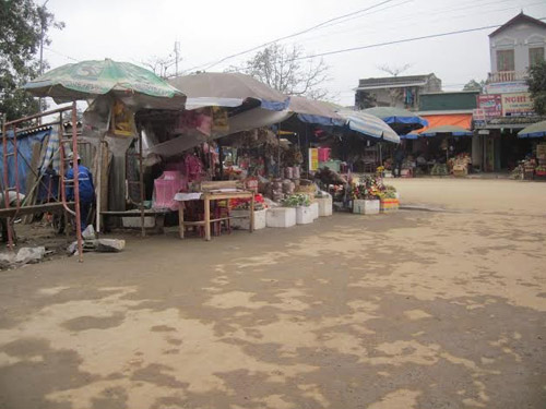 Người phụ nữ đeo vàng khắp người lên tiếng - 3