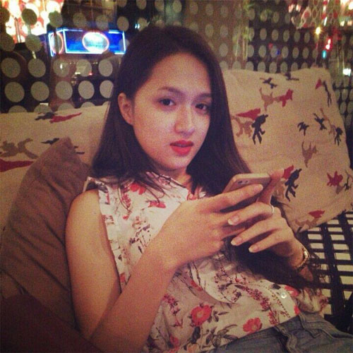 Trần Bảo Sơn cõng con gái trên vai - 5