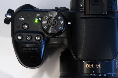 Mirrorless quay phim 4K của Panasonic giá 1700 USD - 3