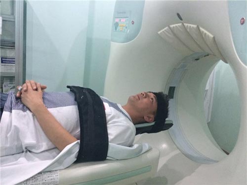 Đàm Vĩnh Hưng nhập viện vì bệnh vòm họng - 3