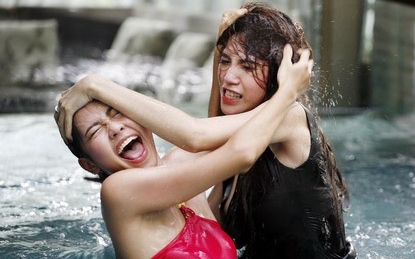Showbiz Việt: Dắt tay giang hồ vào hại nhau - 2