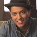 Xem & Đọc - Lộ clip Bruno Mars lồng tiếng trong RIO 2