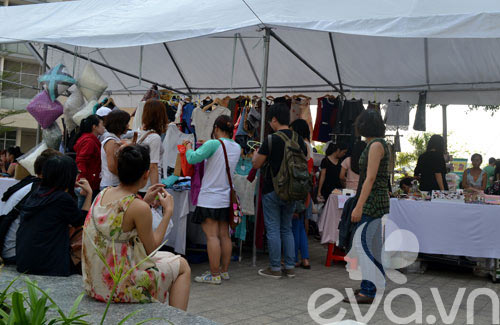 Flea Market:  Điểm đến của tín đồ mê mua sắm - 2