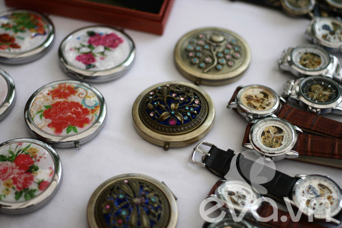 Flea Market:  Điểm đến của tín đồ mê mua sắm - 11