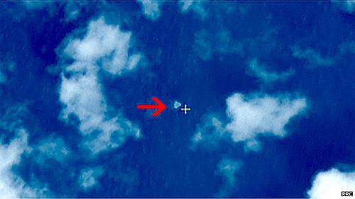 Vệ tinh TQ phát hiện 3 vật thể nghi của MH370 - 1