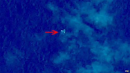 Vệ tinh TQ phát hiện 3 vật thể nghi của MH370 - 2