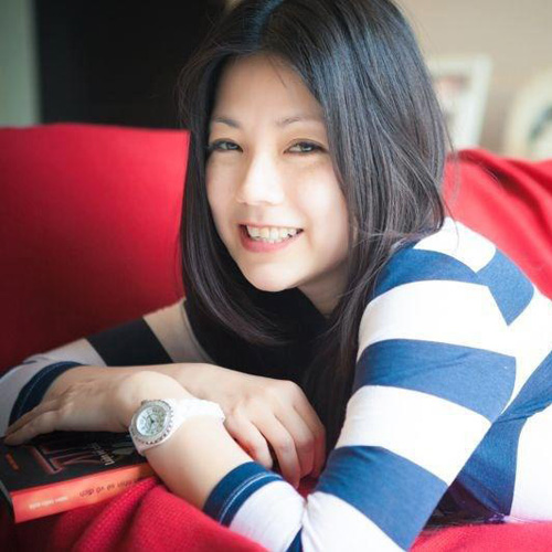 Lên chức bà ngoại, vẫn đẹp như hotgirl - 1