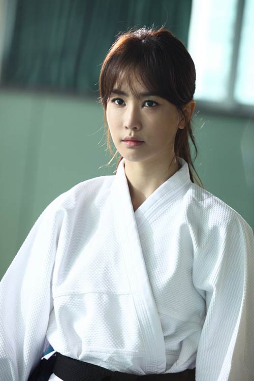 Lee Da Hae hóa thân thành nữ xạ thủ tài năng - 1