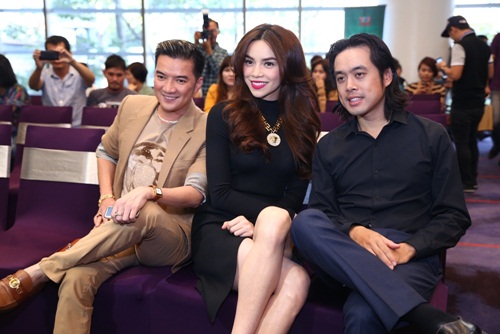 Hà Hồ tựa nữ thần đọ dáng bên Mr Đàm - 9
