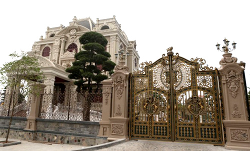 Lâu đài 2.700m2 hoành tráng ở Hà Nam - 1