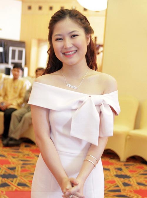 Khi quot;ván bài lật ngửaquot; trong showbiz - 4