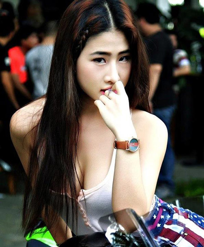 Nữ DJ Oxy từng gây ồn ào khi nhận mình có bộ ngực đẹp nhất Việt Nam.
