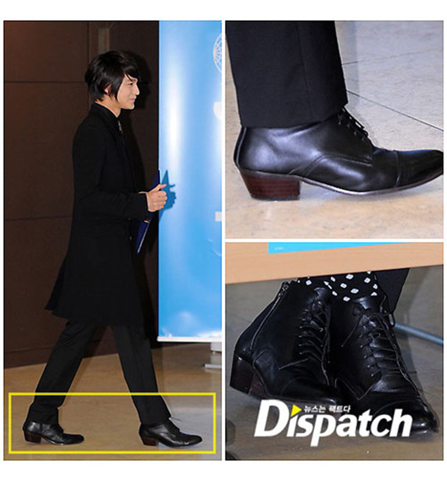Tại một sự kiện của UNICEF, mỹ nam Kim Bum diện bộ đồ đen trang trọng cùng với đôi giày da. Cánh báo giới đã chụp được cận cảnh đôi giày của Kim Bum có phần đế dày 5cm.
