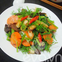 Cuối tuần làm cá chẽm chiên giòn - 13