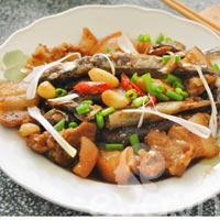 Cuối tuần làm cá chẽm chiên giòn - 17