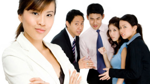 Suýt mất việc vì nói xấu sếp bị bắt quả tang - 2