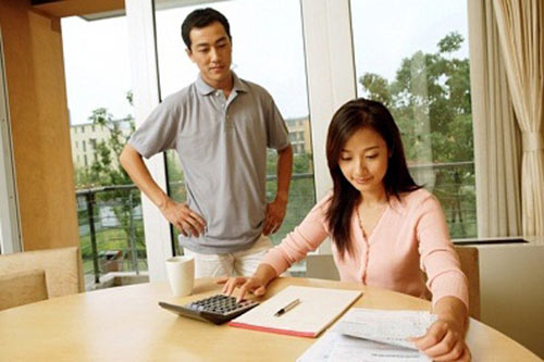 Chia tay vì vợ quá ham tiền - 1