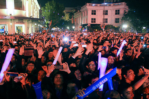 Nhà hát lớn Hà Nội đẹp lung linh đêm giao thừa - 8