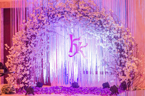 Không gian cưới ngọt ngào quot;như mơquot; của Lê Khánh - 18