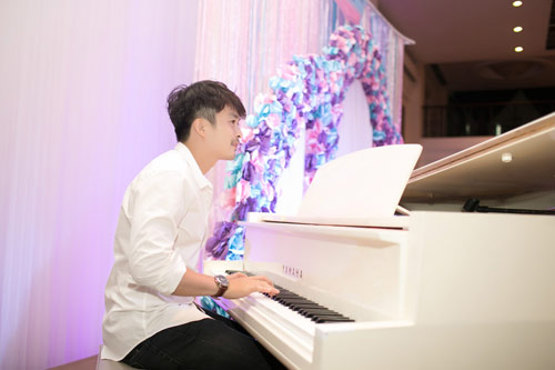 Không gian cưới ngọt ngào quot;như mơquot; của Lê Khánh - 7