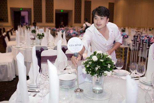 Không gian cưới ngọt ngào quot;như mơquot; của Lê Khánh - 5