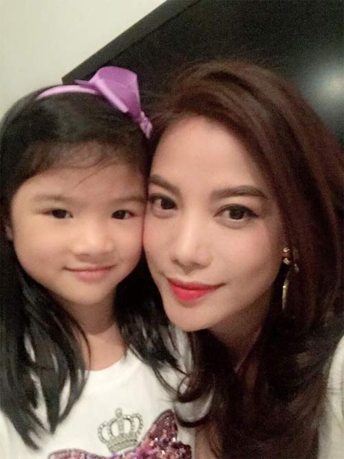 Thu Minh hạnh phúc đón chào năm mới bên người thân - 7