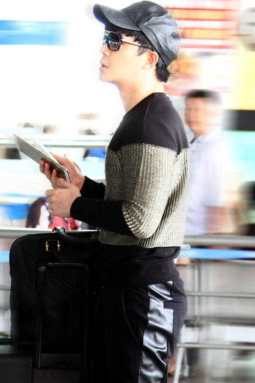 Nathan Lee một mình sang Thái đón năm mới - 9