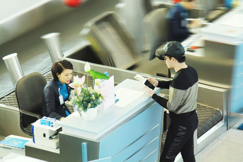 Nathan Lee một mình sang Thái đón năm mới - 6