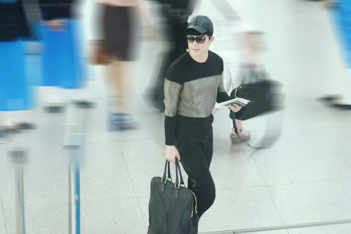 Nathan Lee một mình sang Thái đón năm mới - 4