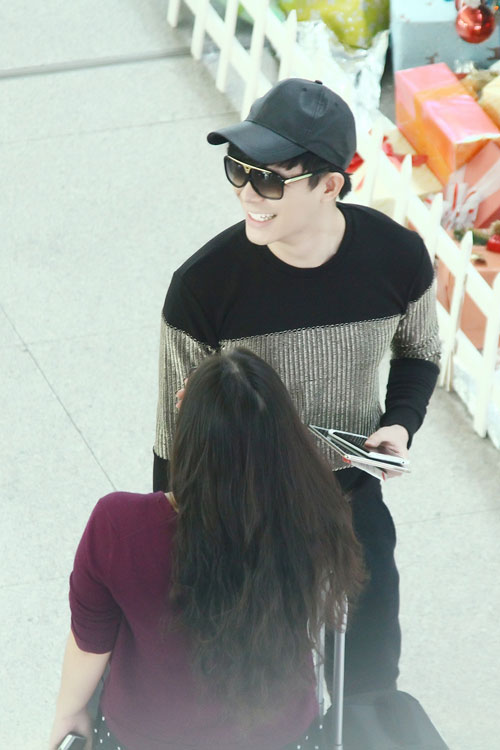 Nathan Lee một mình sang Thái đón năm mới - 3