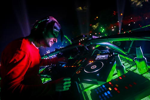 Hà Hồ, Tuấn Hưng khuấy động thời khắc chuyển giao tại Thủ đô - 17