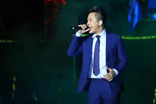 Hà Hồ, Tuấn Hưng khuấy động thời khắc chuyển giao tại Thủ đô - 11