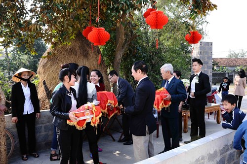 Lê Thúy khóc nức nở trong lễ rước dâu - 15