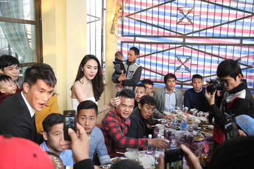 Công Vinh làm đám cưới giản đơn ở quê nhà - 14