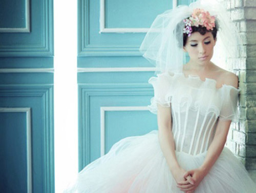 Lại một người nữa đi lấy chồng - 1