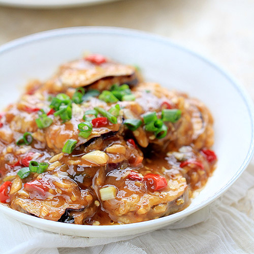 Cà tím nhồi thịt chiên sốt tỏi: Ngon đừng hỏi - 7