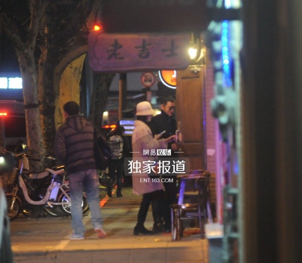 Angela Baby - Huỳnh Hiểu Minh hẹn hò qua đêm tại khách sạn - 2