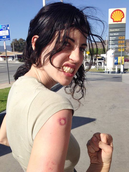 Ngắm chân dung bà xã của Kỵ sỹ bóng đêm - 6