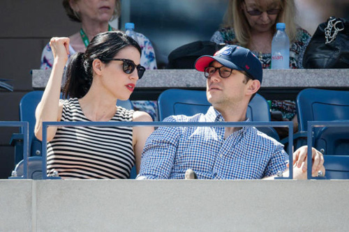 Ngắm chân dung bà xã của Kỵ sỹ bóng đêm - 14