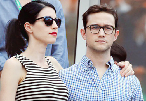 Ngắm chân dung bà xã của Kỵ sỹ bóng đêm - 13