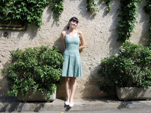 Ngắm chân dung bà xã của Kỵ sỹ bóng đêm - 12