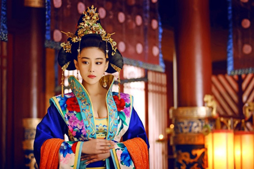 Mỹ nhân Võ Tắc Thiên bị chỉnh sửa che bớt ngực - 2